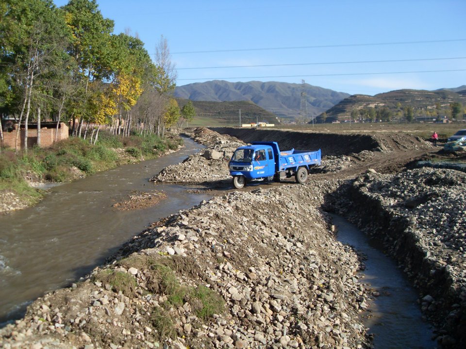 Around 30% of our travelling road conditions before we reach the village.
